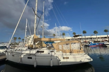 Beneteau Oceanis 390 usado à venda
