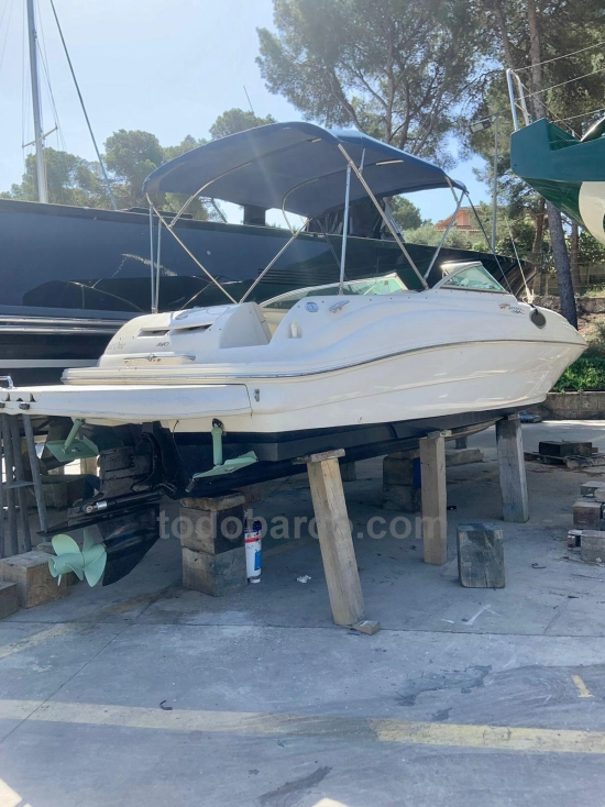 Sea Ray 240 Sundeck preowned for sale