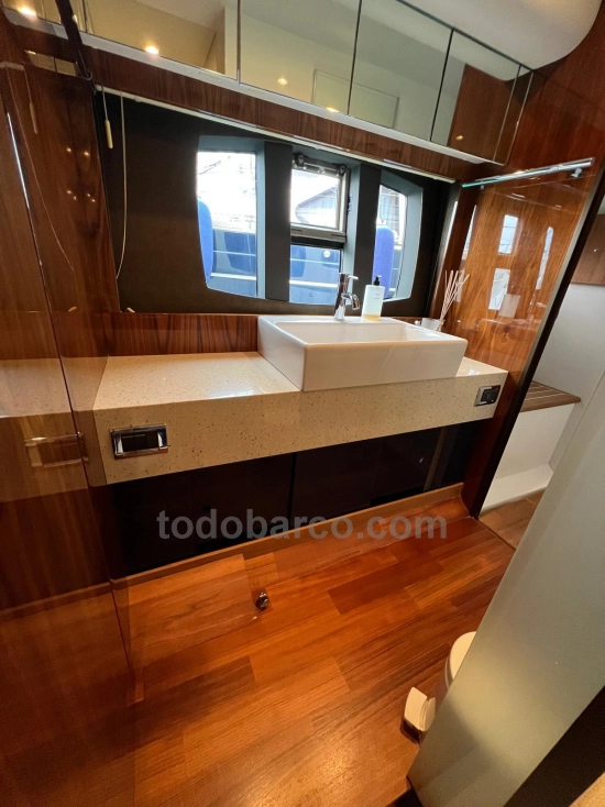 Fairline Squadron 55 preowned for sale