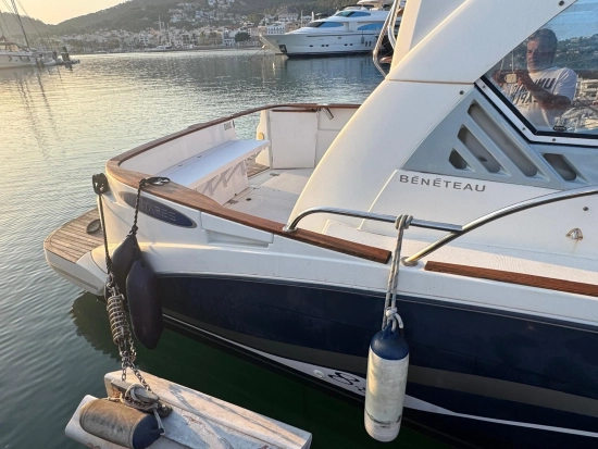 Beneteau Antares 8.80 de segunda mano en venta