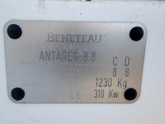 Beneteau Antares 8.80 de segunda mano en venta