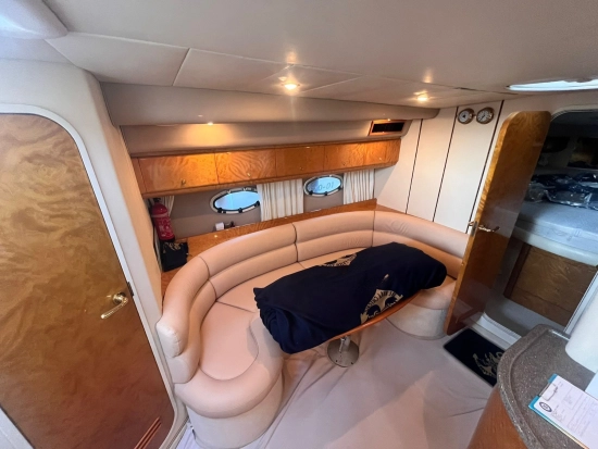 Princess V40 usado à venda
