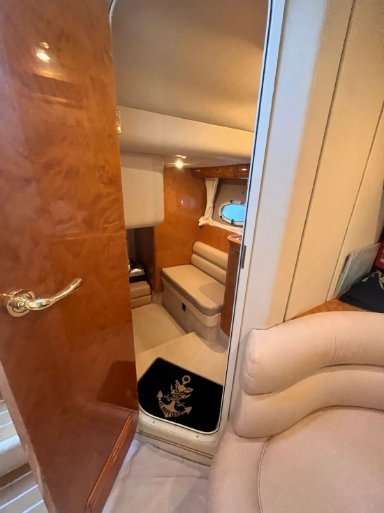 Princess V40 usado à venda