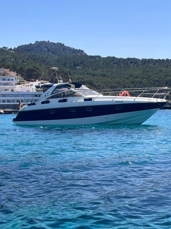 Princess V40 usado à venda