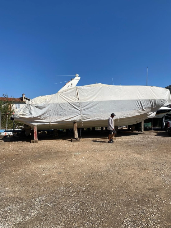 Princess V40 usado à venda