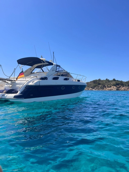 Princess V40 usado à venda