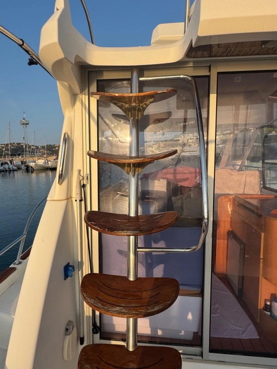 Beneteau Antares 8.80 usado à venda