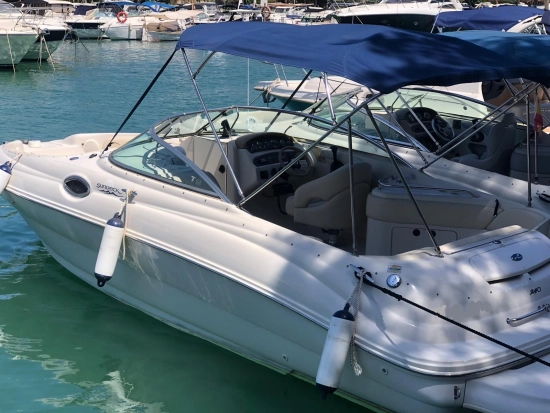 Sea Ray Sundeck 240 usado à venda