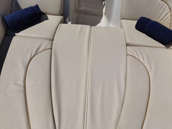 Sea Ray Sundeck 240 usado à venda