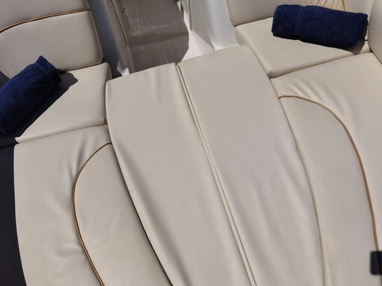 Sea Ray Sundeck 240 usado à venda
