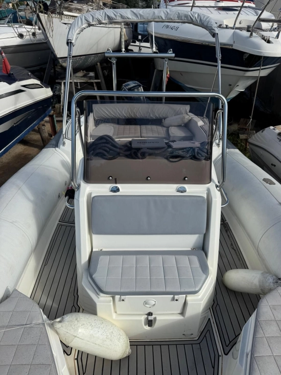 Marlin Boats 790 usado à venda