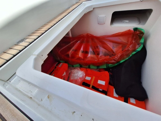 Jeanneau Cap Camarat 12.5 WA usado à venda