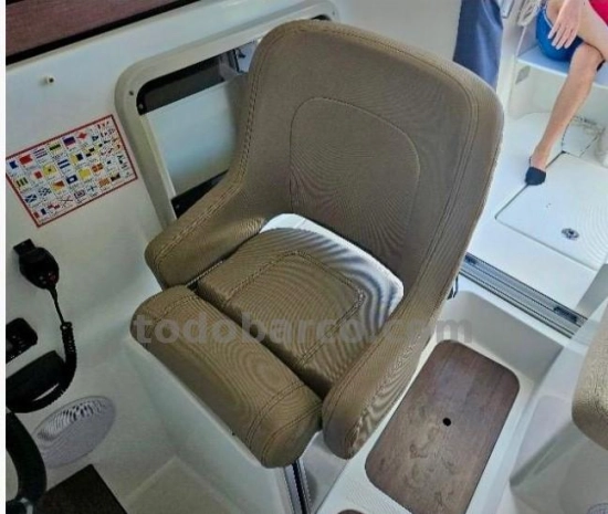 Beneteau Antares 7,80 de segunda mano en venta