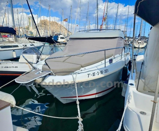 Beneteau Antares 7,80 de segunda mano en venta