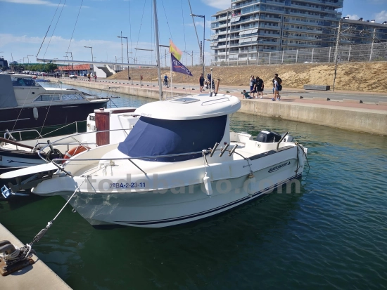 Quicksilver Pilothouse 640 usata in vendita