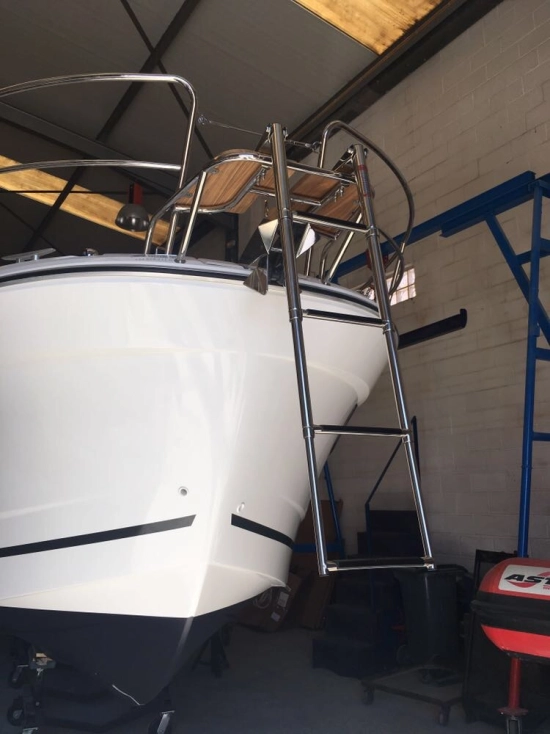 Jeanneau MERRY FISHER 895 preowned for sale