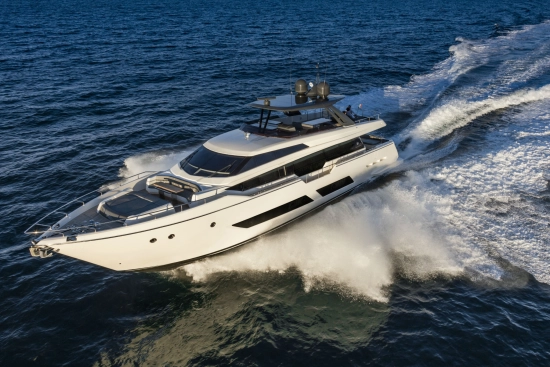 Ferretti Yachts 850 usado à venda