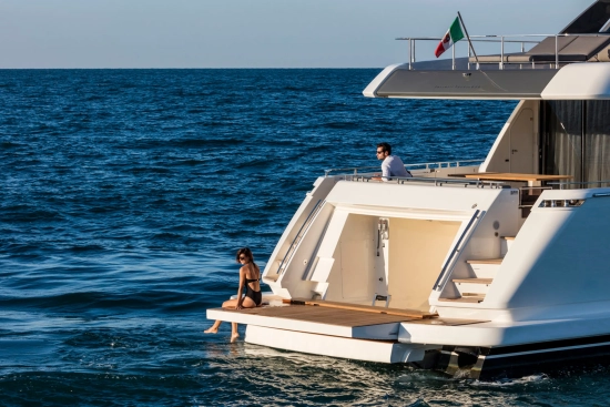 Ferretti Yachts 850 preowned for sale