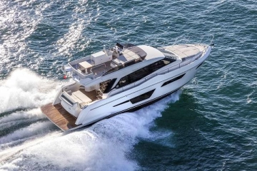 Ferretti 500 usado à venda
