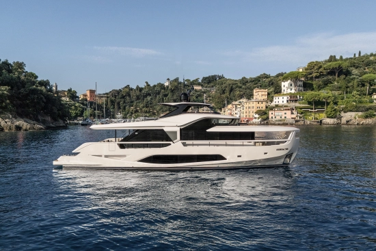 Ferretti INFYNITO 80 nuova in vendita
