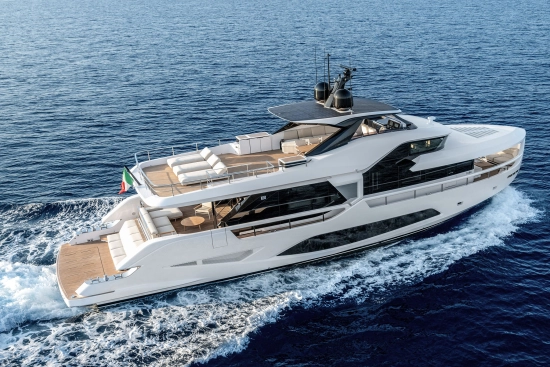 Ferretti INFYNITO 80 nuova in vendita