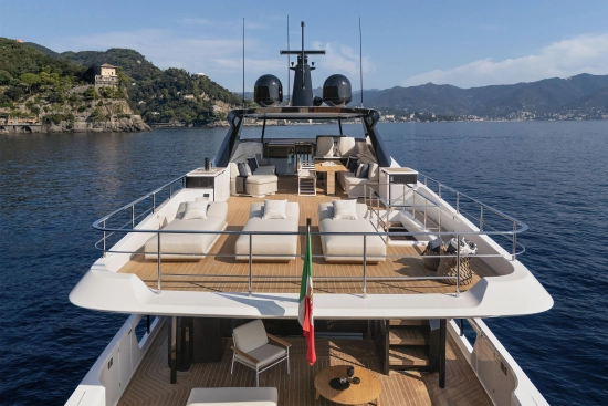 Ferretti INFYNITO 80 nuova in vendita