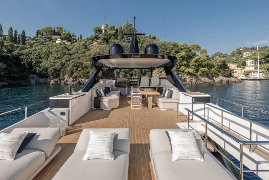 Ferretti INFYNITO 80 nuova in vendita