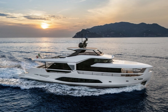 Ferretti INFYNITO 80 nuova in vendita