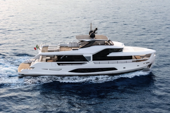Ferretti INFYNITO 80 nuova in vendita
