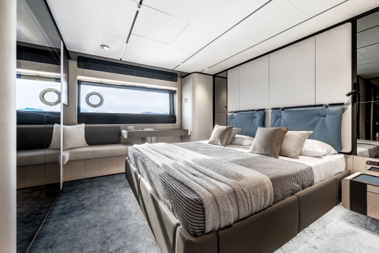Ferretti INFYNITO 80 nuova in vendita