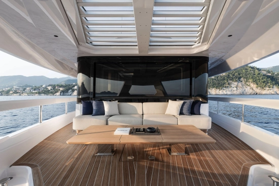 Ferretti INFYNITO 80 nuova in vendita