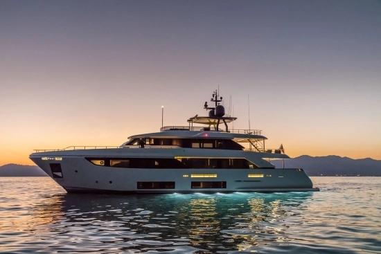 Custom Line NAVETTA 33M de segunda mano en venta