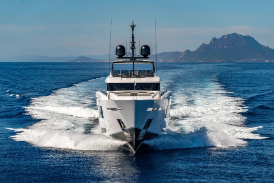 Custom Line 140 nuova in vendita