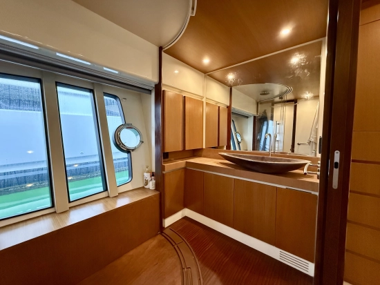Ferretti 731 usata in vendita