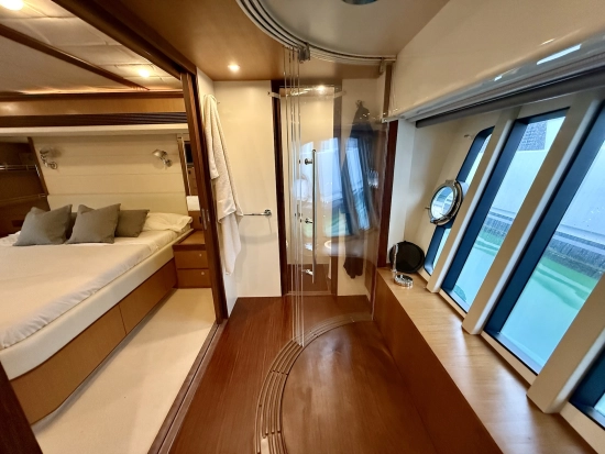 Ferretti 731 usata in vendita