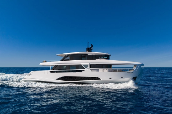 Ferretti INFYNITO 90 de segunda mano en venta