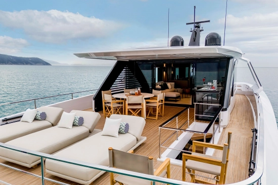 Ferretti INFYNITO 90 de segunda mano en venta