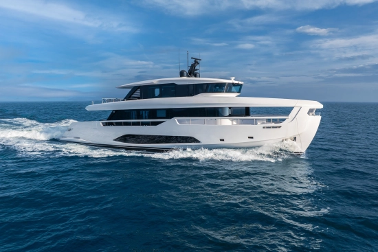 Ferretti INFYNITO 90 de segunda mano en venta
