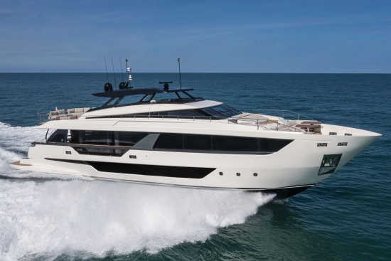 Ferretti YACHTS 1000 usata in vendita