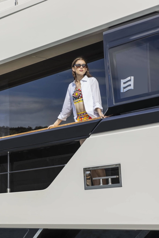 Ferretti YACHTS 1000 usata in vendita