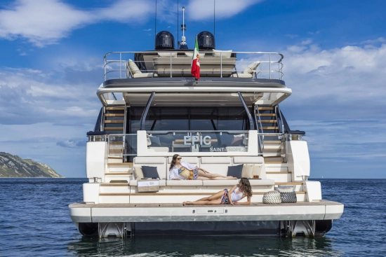 Ferretti YACHTS 1000 usata in vendita