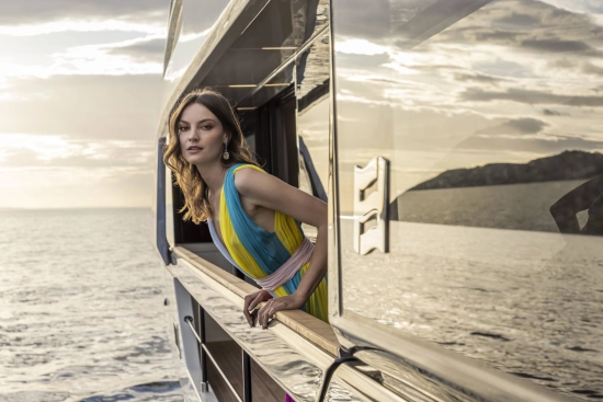 Ferretti YACHTS 1000 usata in vendita