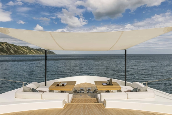 Ferretti YACHTS 1000 usata in vendita