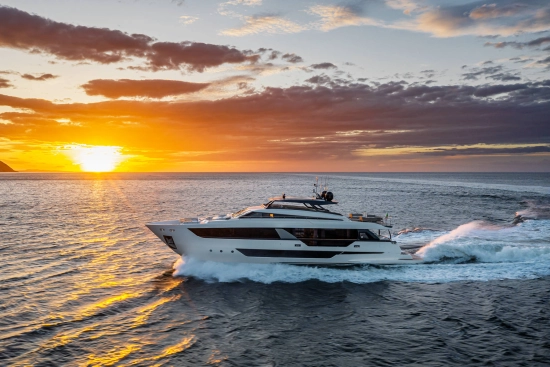 Ferretti YACHTS 1000 usata in vendita