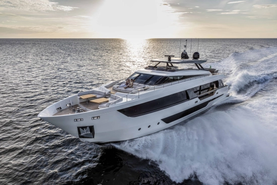 Ferretti YACHTS 1000 usata in vendita