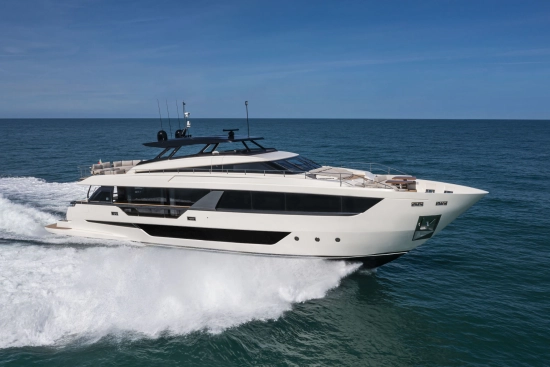 Ferretti YACHTS 1000 usata in vendita