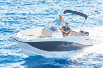 Quicksilver ACTIV 555 OPEN brand new for sale