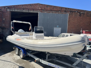 Selva Marine 600 usado à venda