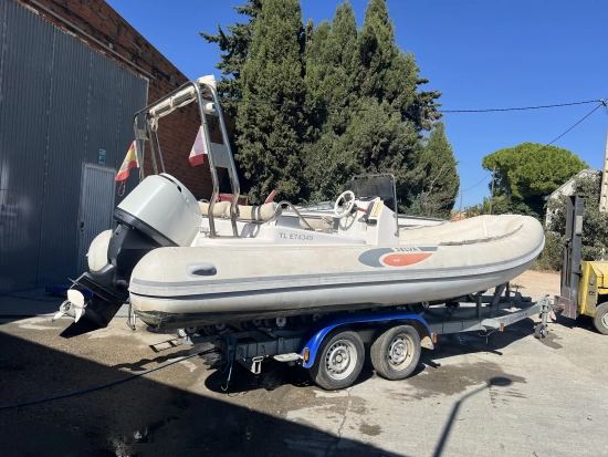 Selva Marine 600 usado à venda