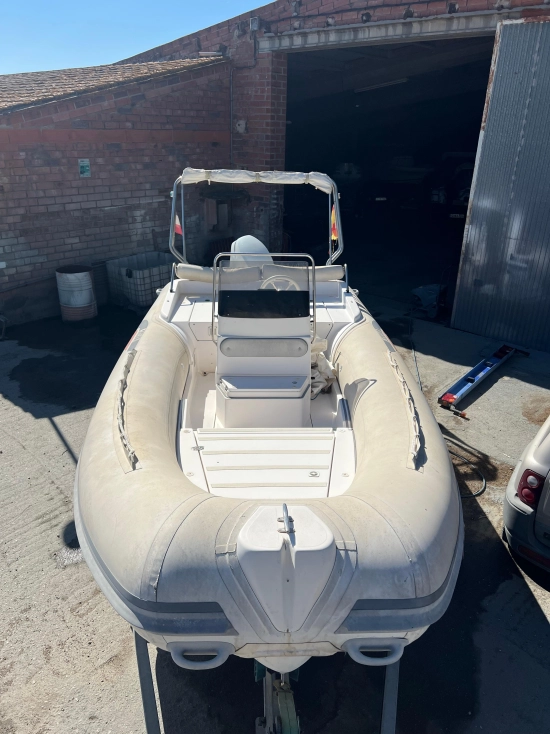 Selva Marine 600 usado à venda